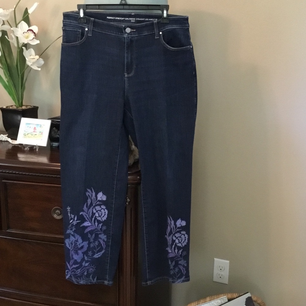 Chico's-NWOT-Dark Blue Ankle Jeans with Purple Floral Embroidery